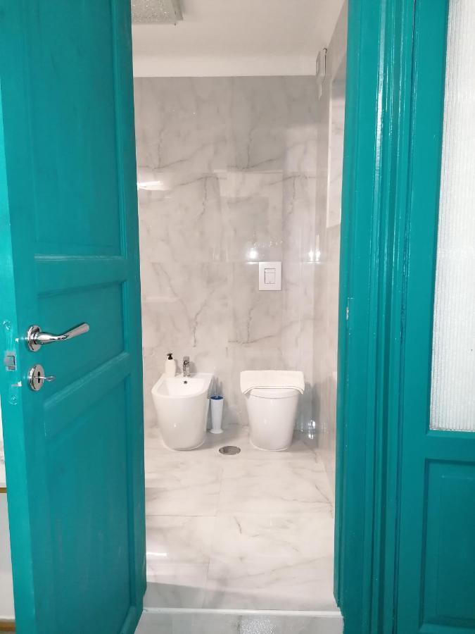 Casacasetta Suite Appartamento Indipendente Таранто Екстериор снимка