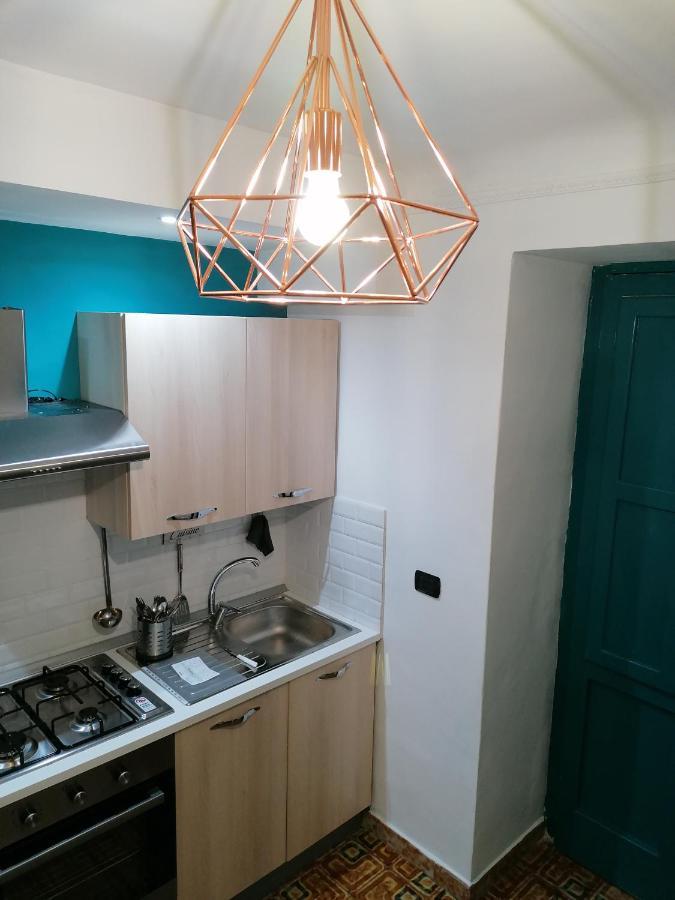Casacasetta Suite Appartamento Indipendente Таранто Екстериор снимка